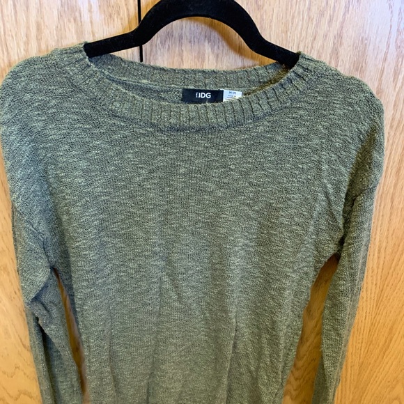 Pullover Sweater - Picture 2 of 4